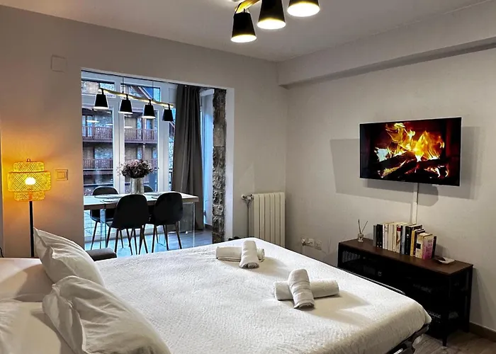 Precioso Apartamento Con Vistas A Pistas Y Garaje