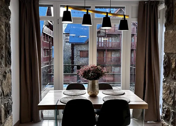 Precioso Apartamento Con Vistas A Pistas Y Garaje